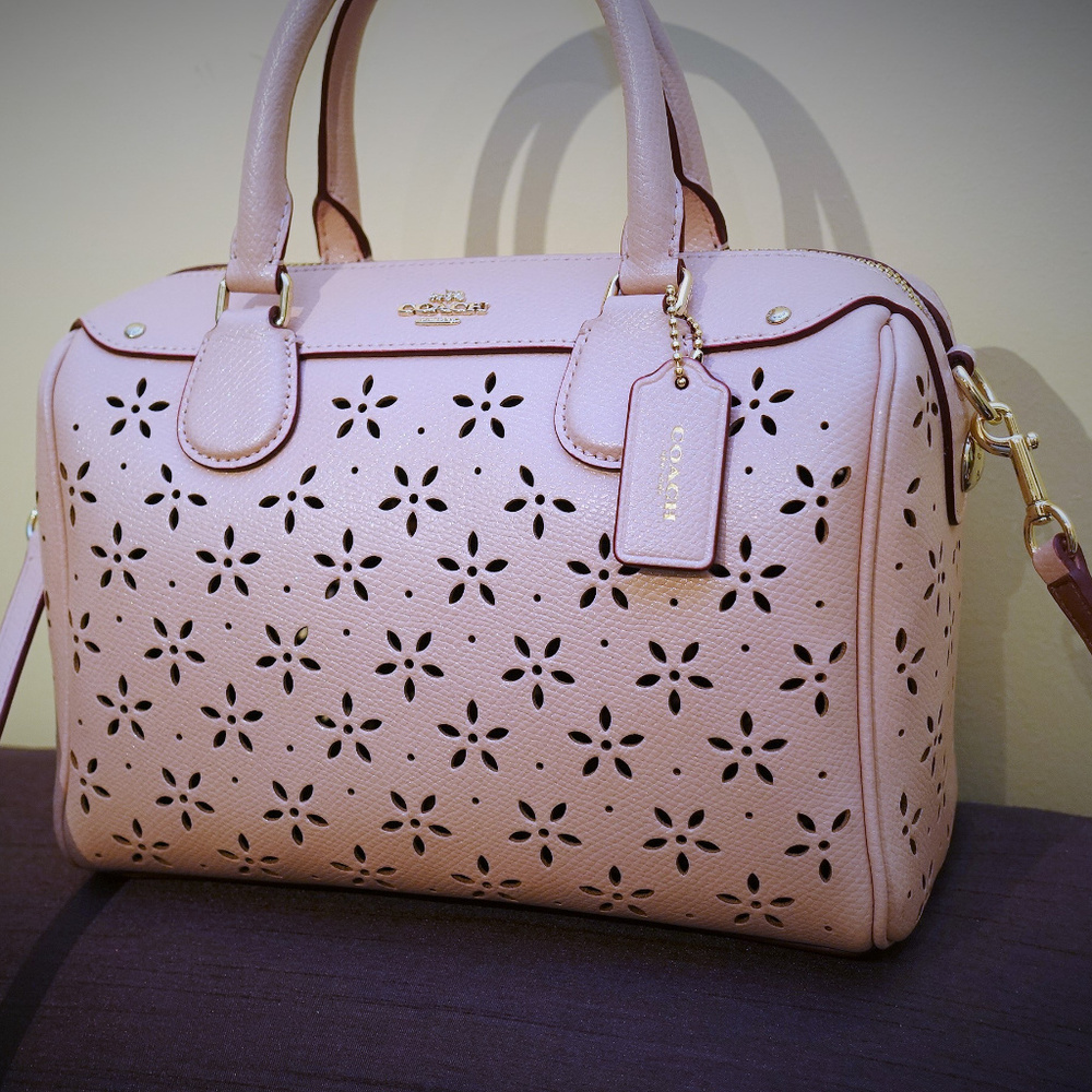 Coach Mini Bennett Satchel Bag 🎉Host Pick🎉 - Picture 4 of 7